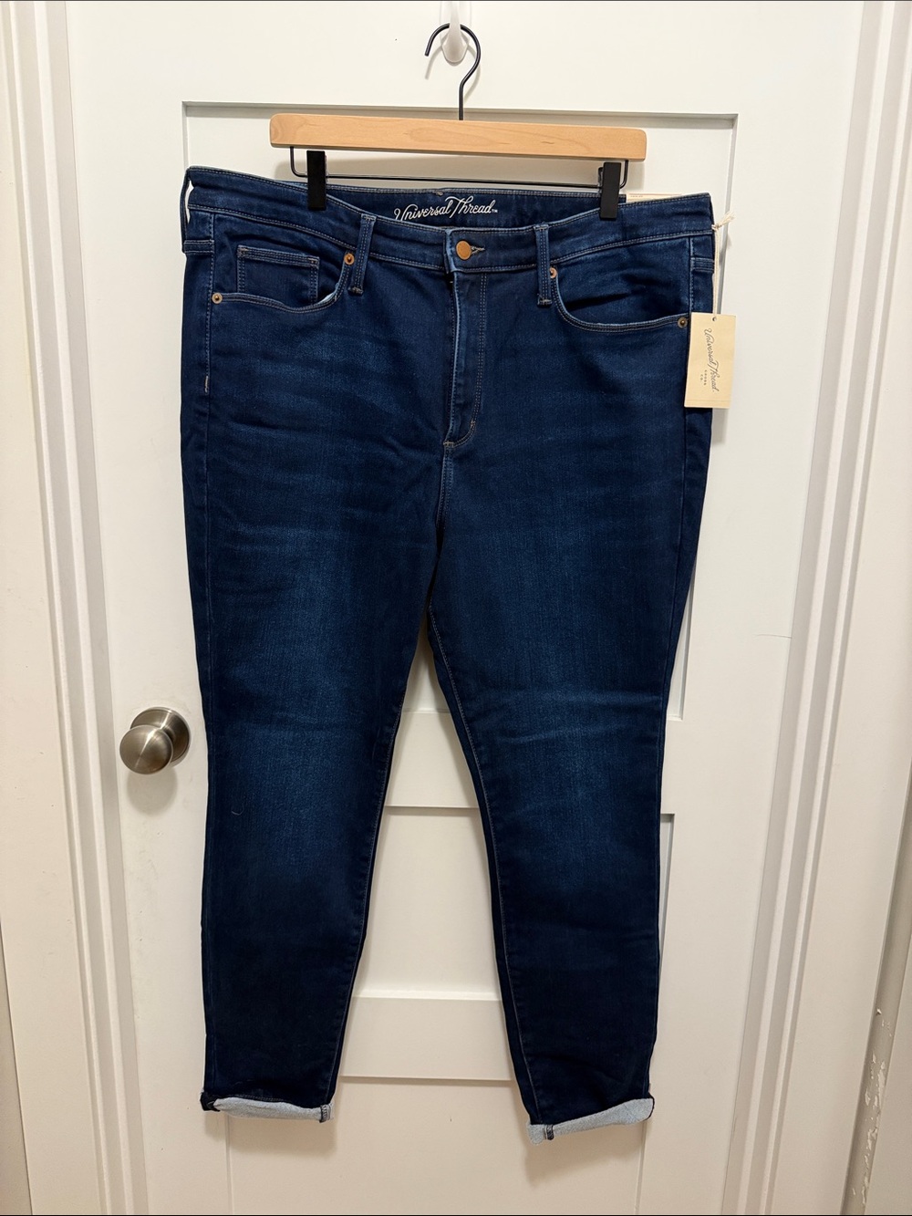 Universal Thread Navy Cropped Women's Jeans